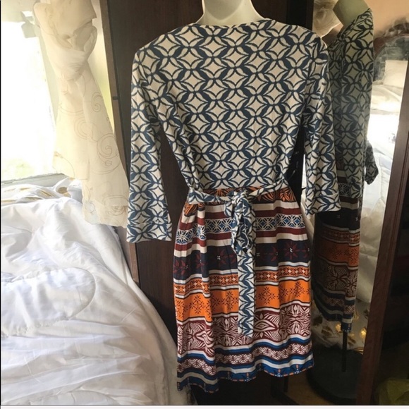 SOLD Diane Von Furstenberg silk 3/4 sleeve dress - Picture 7 of 8